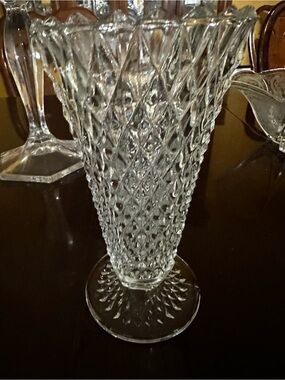 Indiana Glass Clear Diamond-Point Cut Pedestal Vase